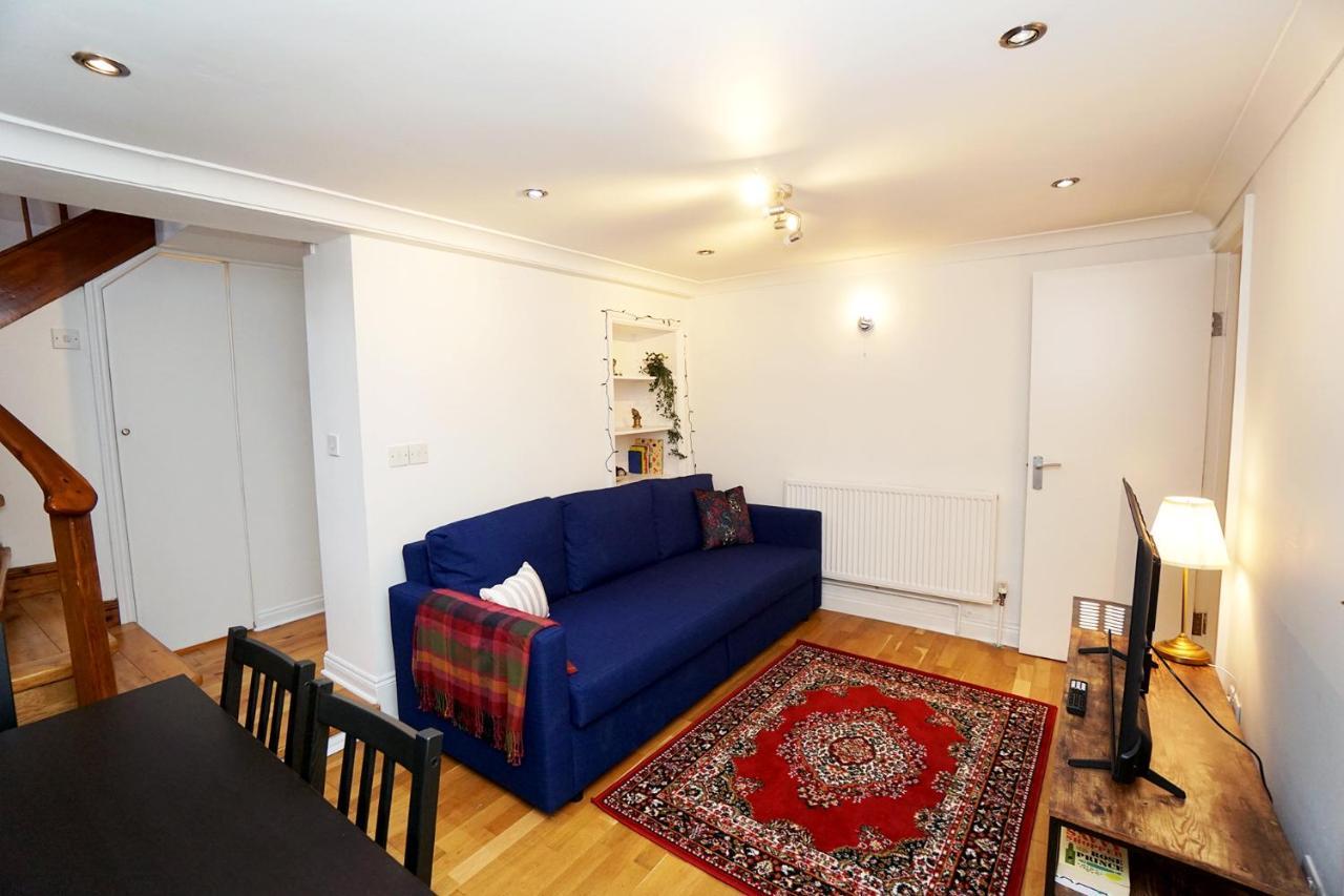 Cozy Retreat By Aresti Hotels Londra Esterno foto